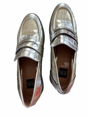 Zac Posen Silver Wayne Leather Loafer Shoes size 7M